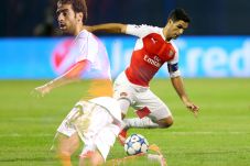 Arsenal Minus Duo Gelandang...