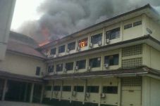 Mapolda Jateng Terbakar