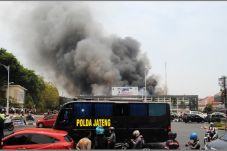 Mapolda Jateng Terbakar,...