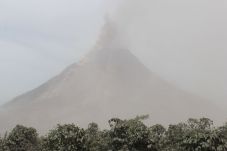 Kabut Asap Ganggu Pengamatan...