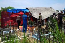 Polisi Bongkar Kuburan...