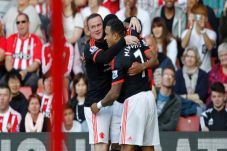 Martial Kolaborasi dengan...