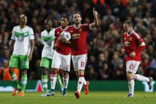 Juan Mata Singkirkan...