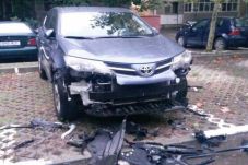 Ulah Anjing Lapar, Bumper...