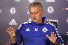 Mourinho Akui Karier...