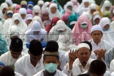 NU dan Muhammadiyah...