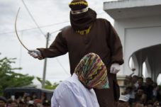 HRW Soroti Kasus 2 Wanita...