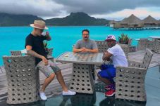 Mayweather Jr Ajak Justin...