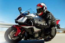 Yamaha R1S Motor Sport...