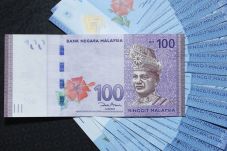 Ringgit Menuju Kenaikan...