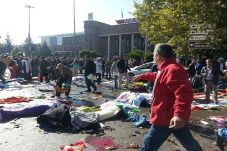 Bom Kembar Guncang Ankara,...
