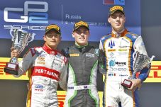 Rio Haryanto Berebut...