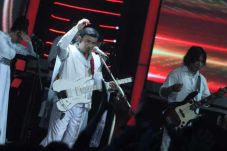 Tampil Beda, Rhoma Irama...