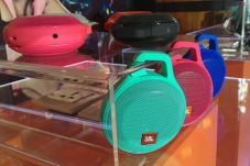 JBL Clip+ Speaker Mungil...