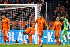 Belanda Pertegas Predikat...