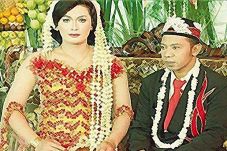 Pernikahan Sejenis di...