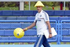 Mourinho Buka Peluang...