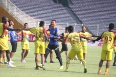Hadapi Persib, Sriwijaya...