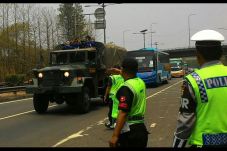 Viking Bogor Melintas,...