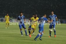 Tekuk Sriwijaya FC,...