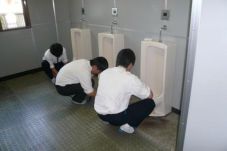 Banyak Toilet Sekolah...
