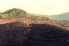 Gunung Dukono Erupsi,...