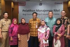 Alfamart Gelar Pelatihan...