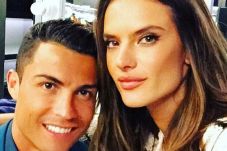 Ronaldo Punya Hubungan...