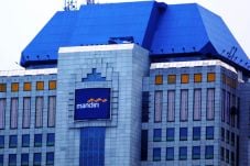 Mandiri Hadirkan Fitur...