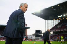 Chelsea Kalah Lagi,...