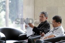 Sidang SDA Hadirkan...