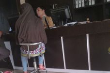 Foto Tanpa Busana Siswi...