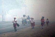 Kabut Asap Makin Pekat,...