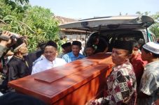 Ugal-ugalan di Jalan,...