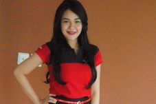 Ratna Dwi Jayanti, Melayani...