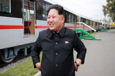 Khianati Kim Jong-un,...