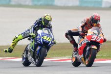 Di Sepang, Keharmonisan...