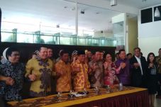 Dua Kubu Golkar Bertemu...