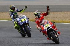 Pembalap Ducati Tegaskan...