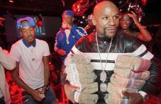 Lagi, Mayweather Jr...