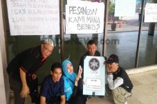 Karyawan Taman Ismail...