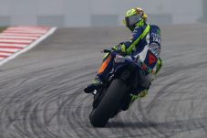 Rossi Bawa Kasus Marquez...