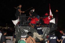 LBH Jakarta Kecam Kebrutalan...