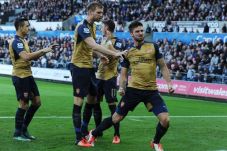 Mertesacker Ingatkan...
