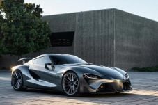 Toyota Kenalkan Mobil...