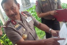 Kapolri: Jangan Kritik...