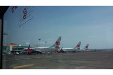 Gunung Barujari Erupsi,...