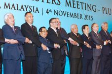 Menhan ASEAN Batalkan...