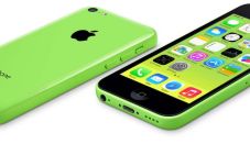 iPhone 7c Berlayar 7...