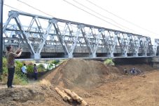 Jembatan Sipait Akan...